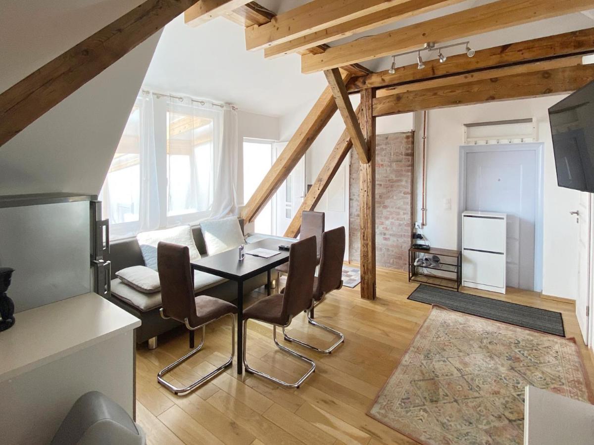 Kolonie Rontgental Schwanenburg Apartments מראה חיצוני תמונה