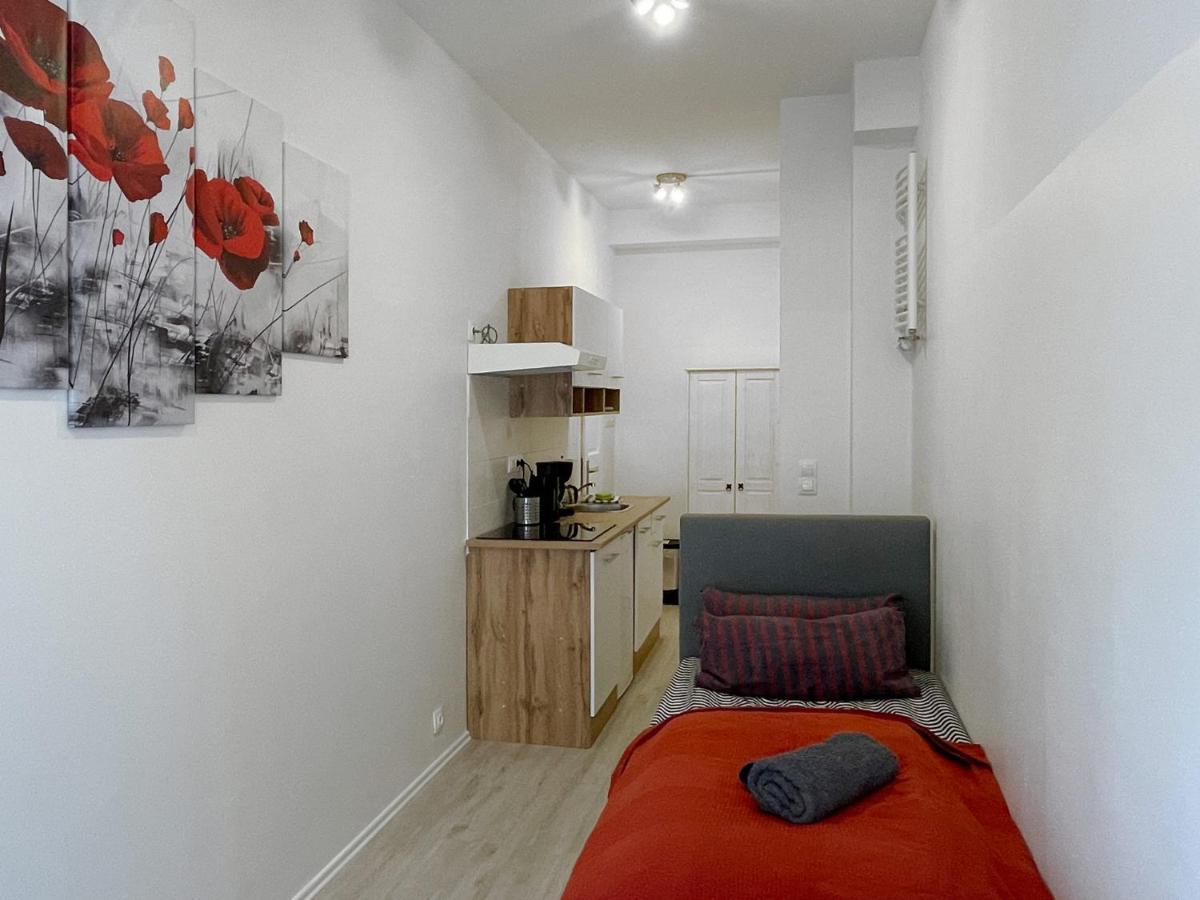 Kolonie Rontgental Schwanenburg Apartments מראה חיצוני תמונה