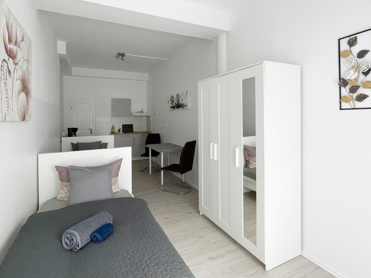 Kolonie Rontgental Schwanenburg Apartments מראה חיצוני תמונה