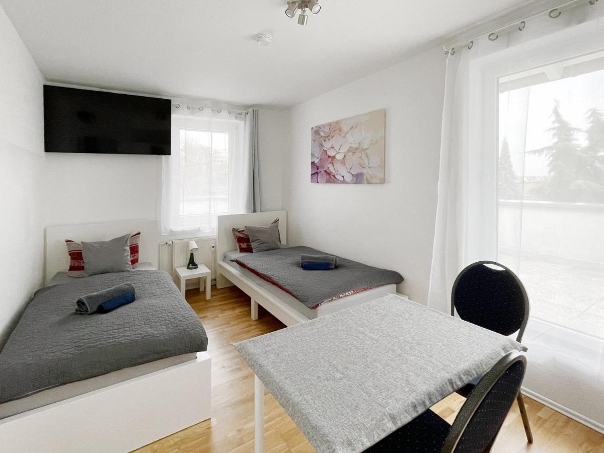 Kolonie Rontgental Schwanenburg Apartments מראה חיצוני תמונה