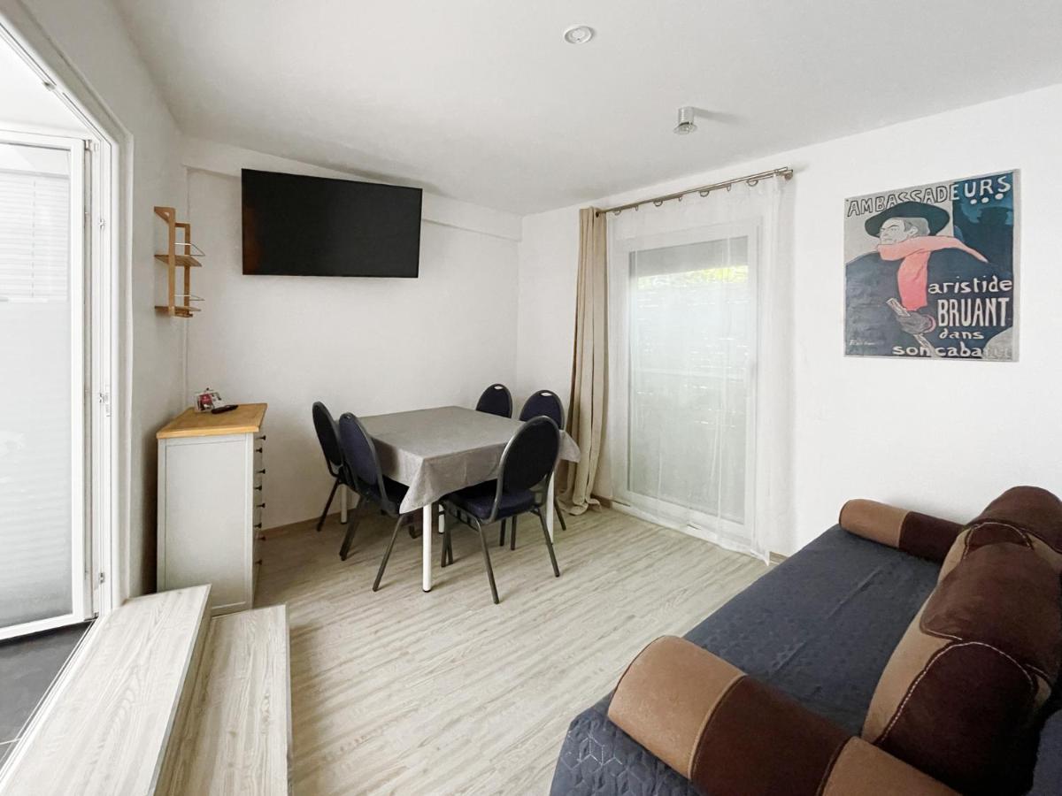 Kolonie Rontgental Schwanenburg Apartments מראה חיצוני תמונה